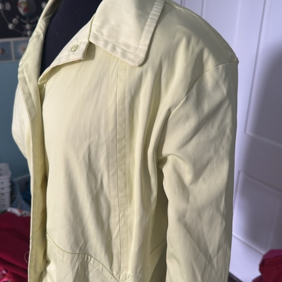 Nine West yellow butterfly lining spring trenchcoat XL - Picture 2 of 9